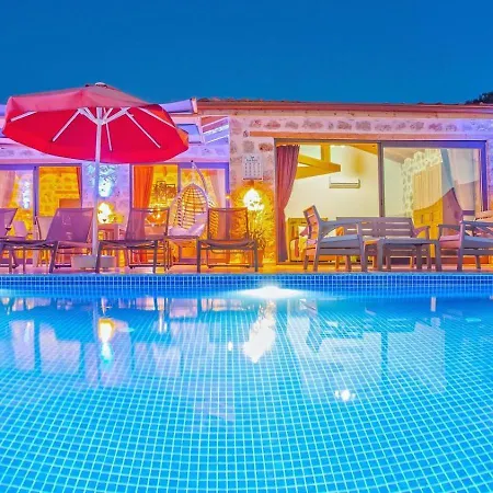 Villa Uezuemlue 2 Bedroom Secluded With Private Pool Hot Tub Kalkan