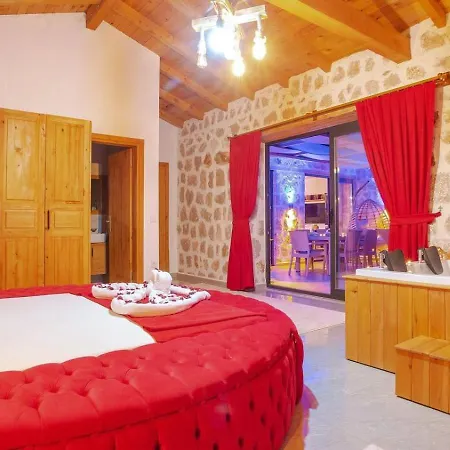 Villa Uezuemlue 2 Bedroom Secluded With Private Pool Hot Tub
