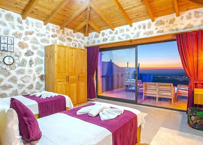Uezuemlue 2 Bedroom Secluded With Private Pool Hot Tub * كالكان