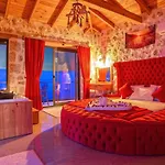 Uezuemlue 2 Bedroom Secluded With Private Pool Hot Tub كالكان