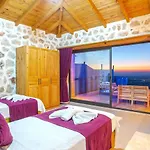 Uezuemlue 2 Bedroom Secluded With Private Pool Hot Tub * كالكان